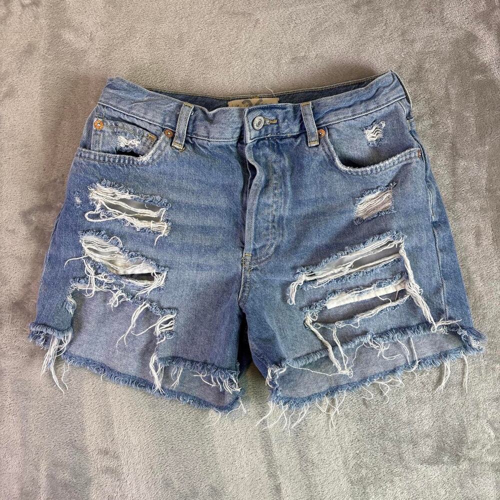 We the Free Free people Distressed Denim Short Shorts Size 26W